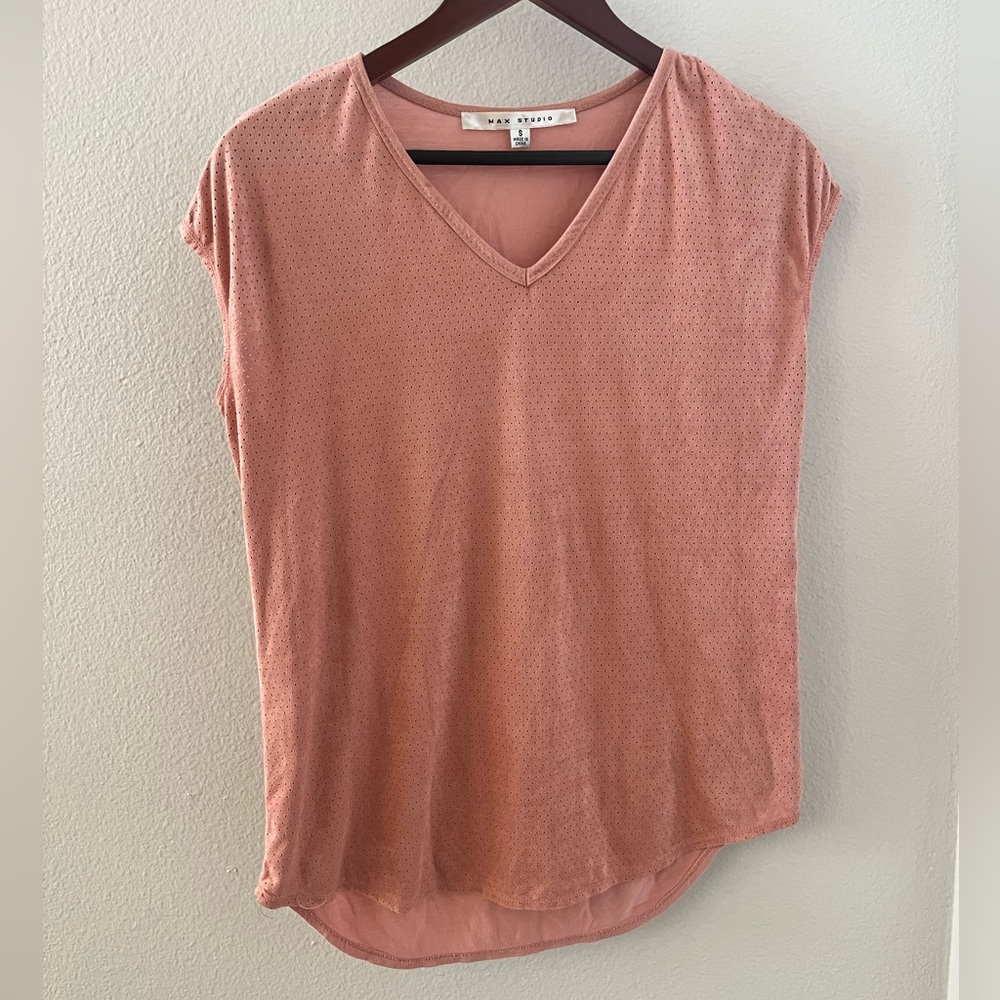 Women’s Max Studio soft pink business casual fall fashion top